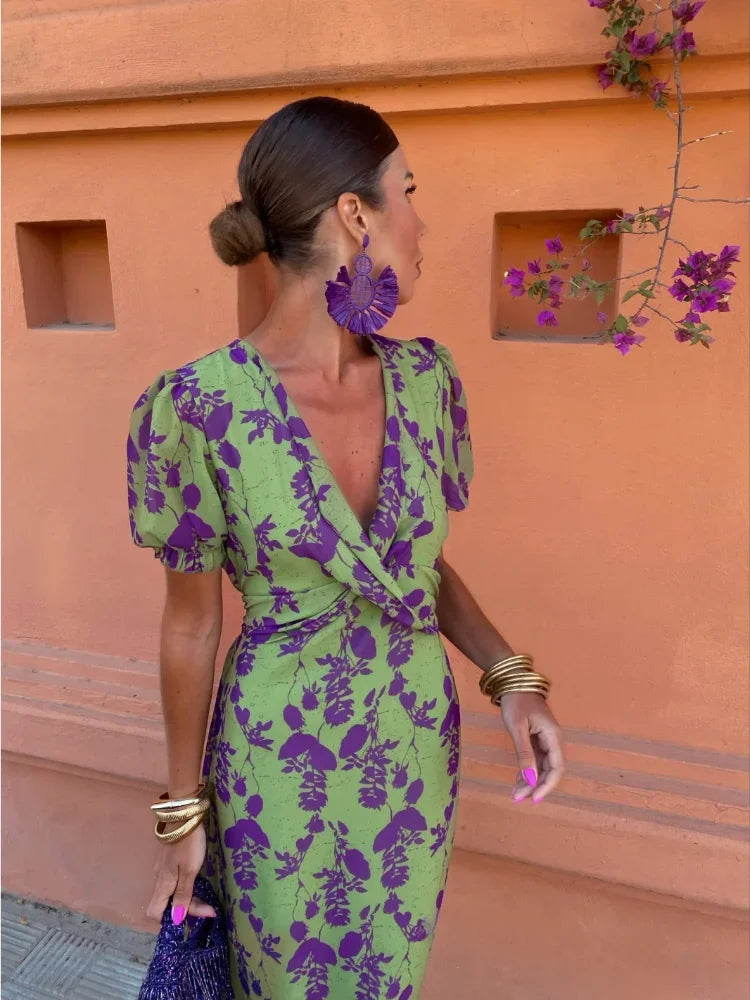 Zeitlose Eleganz – Das Elegante Kleid